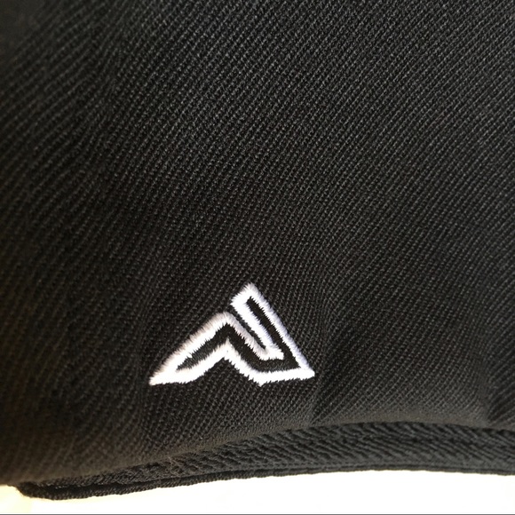 MoTeC ECU Hat HTP Performance Pacific Headwear Pro - Picture 10 of 12